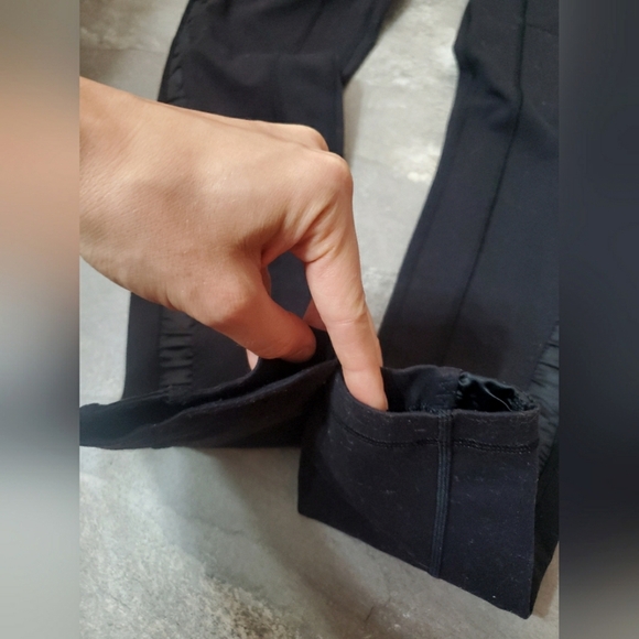 Lululemon Practice Daily Pant. Tights. Satin Ruched Details Side. Black. 10. 28" - Picture 12 of 15